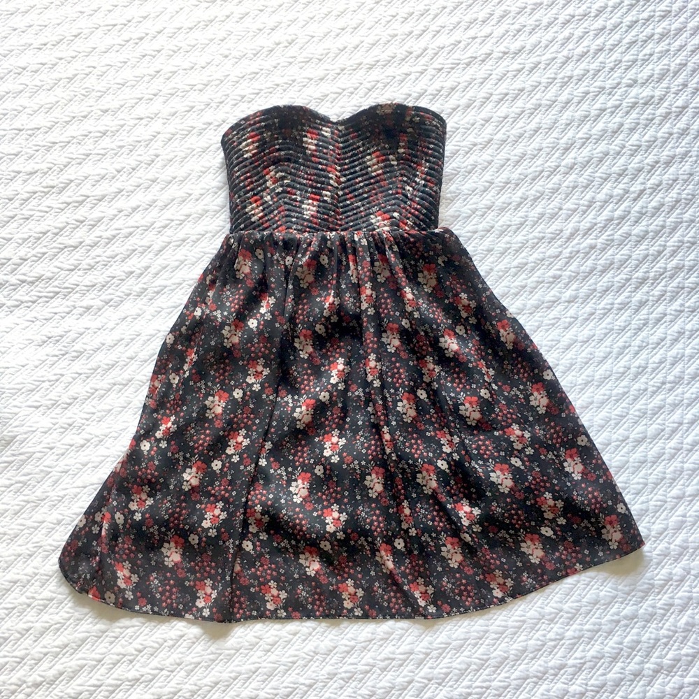 Women’s strapless Mini dress with Floral Print